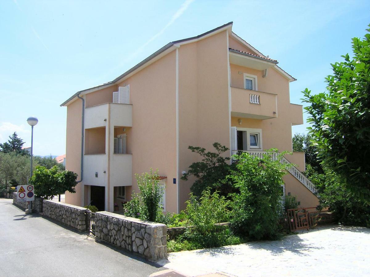 Apartament Apartman Juric Krk Town Zewnętrze zdjęcie