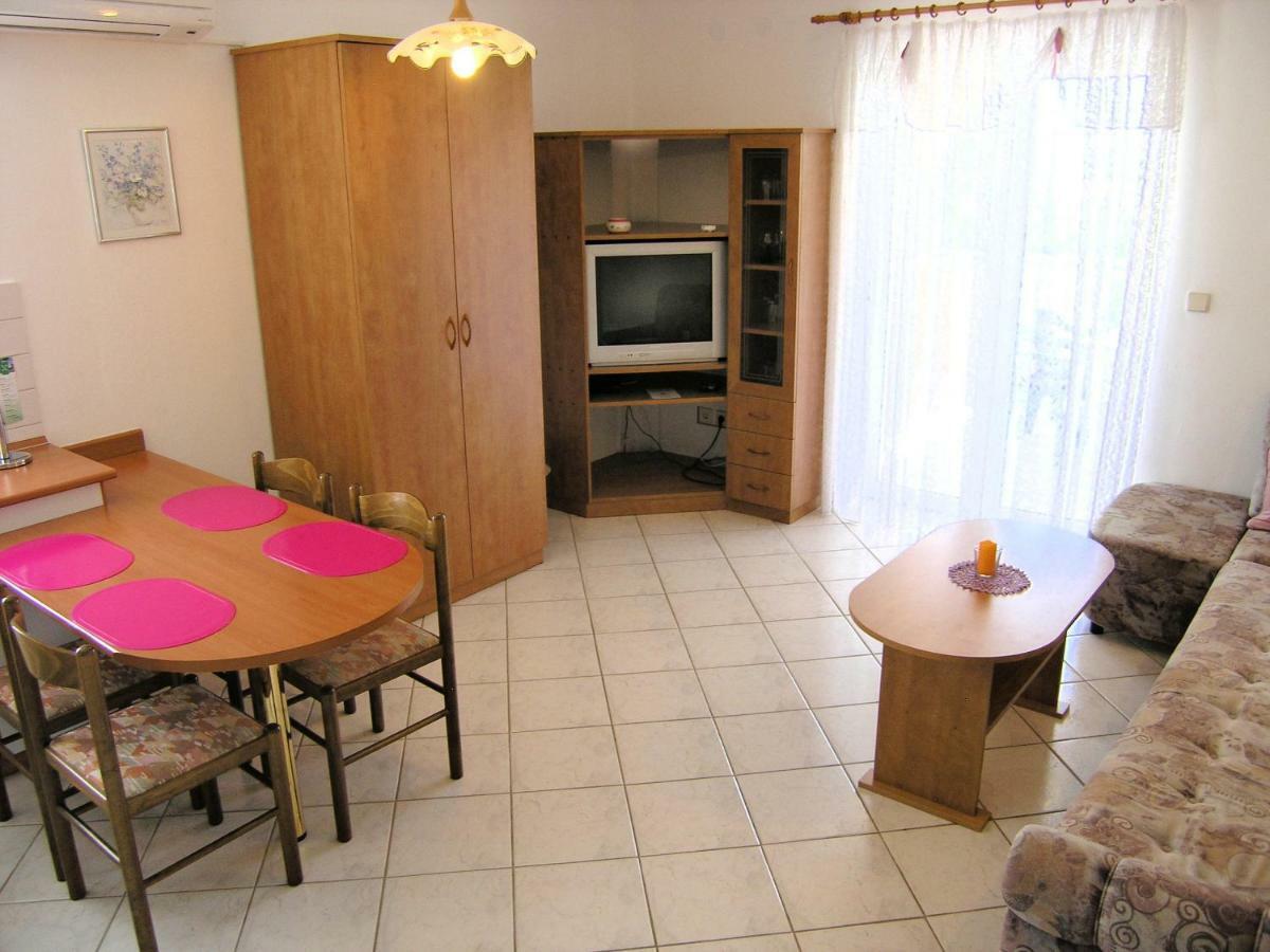 Apartament Apartman Juric Krk Town Zewnętrze zdjęcie