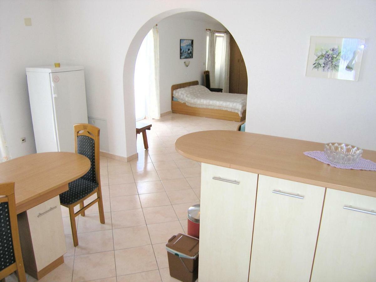 Apartament Apartman Juric Krk Town Zewnętrze zdjęcie
