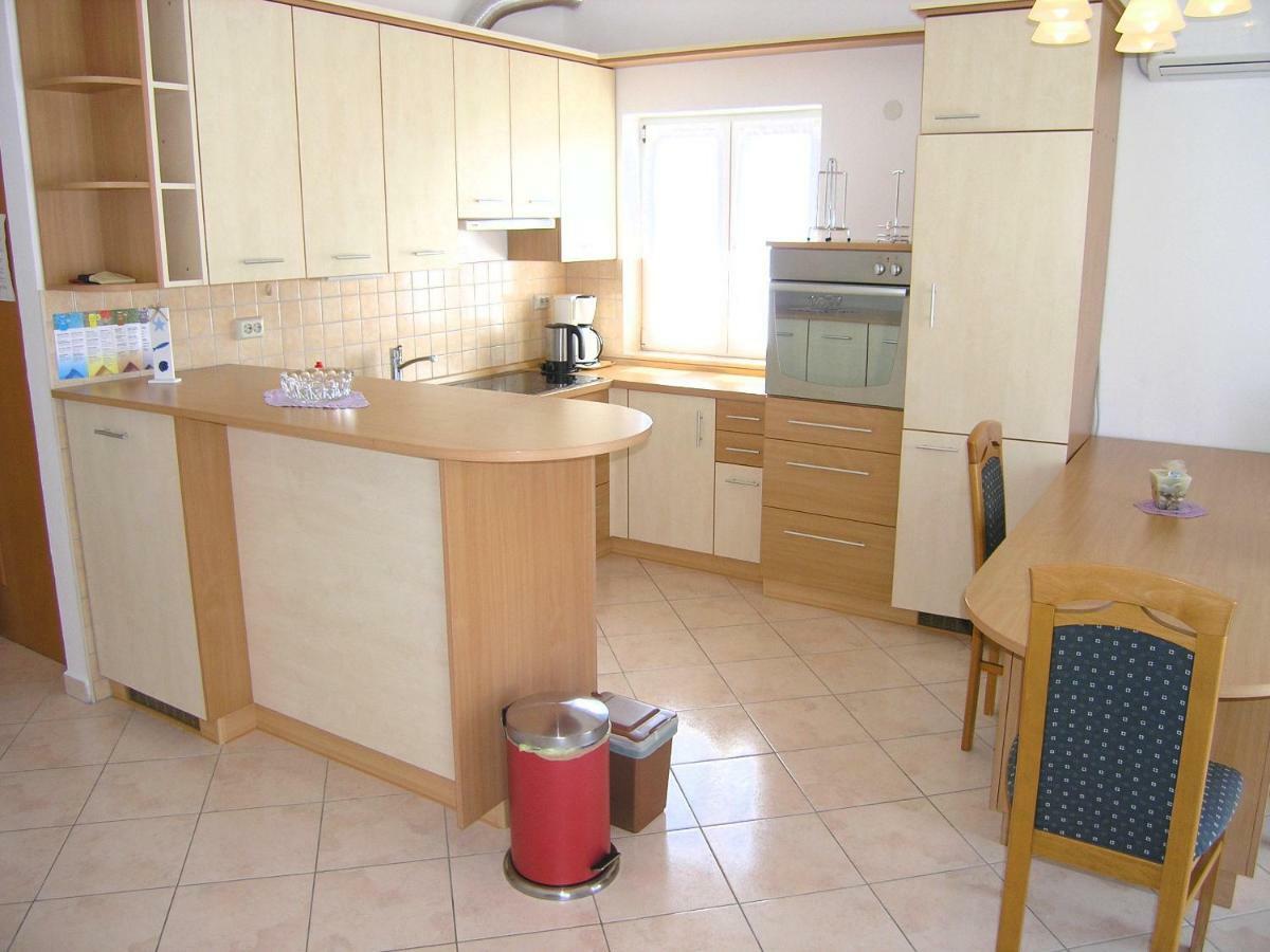 Apartament Apartman Juric Krk Town Zewnętrze zdjęcie