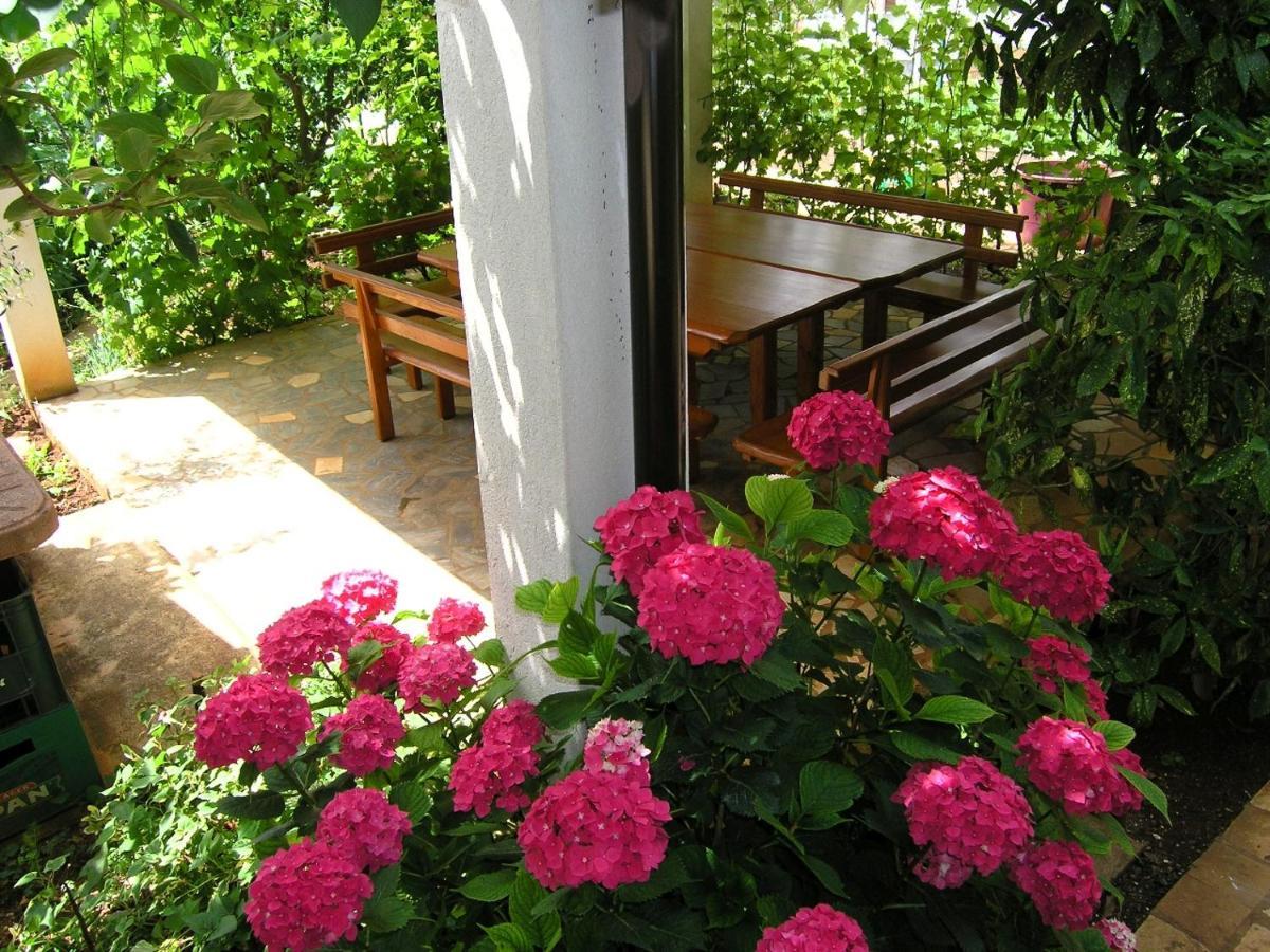 Apartament Apartman Juric Krk Town Zewnętrze zdjęcie